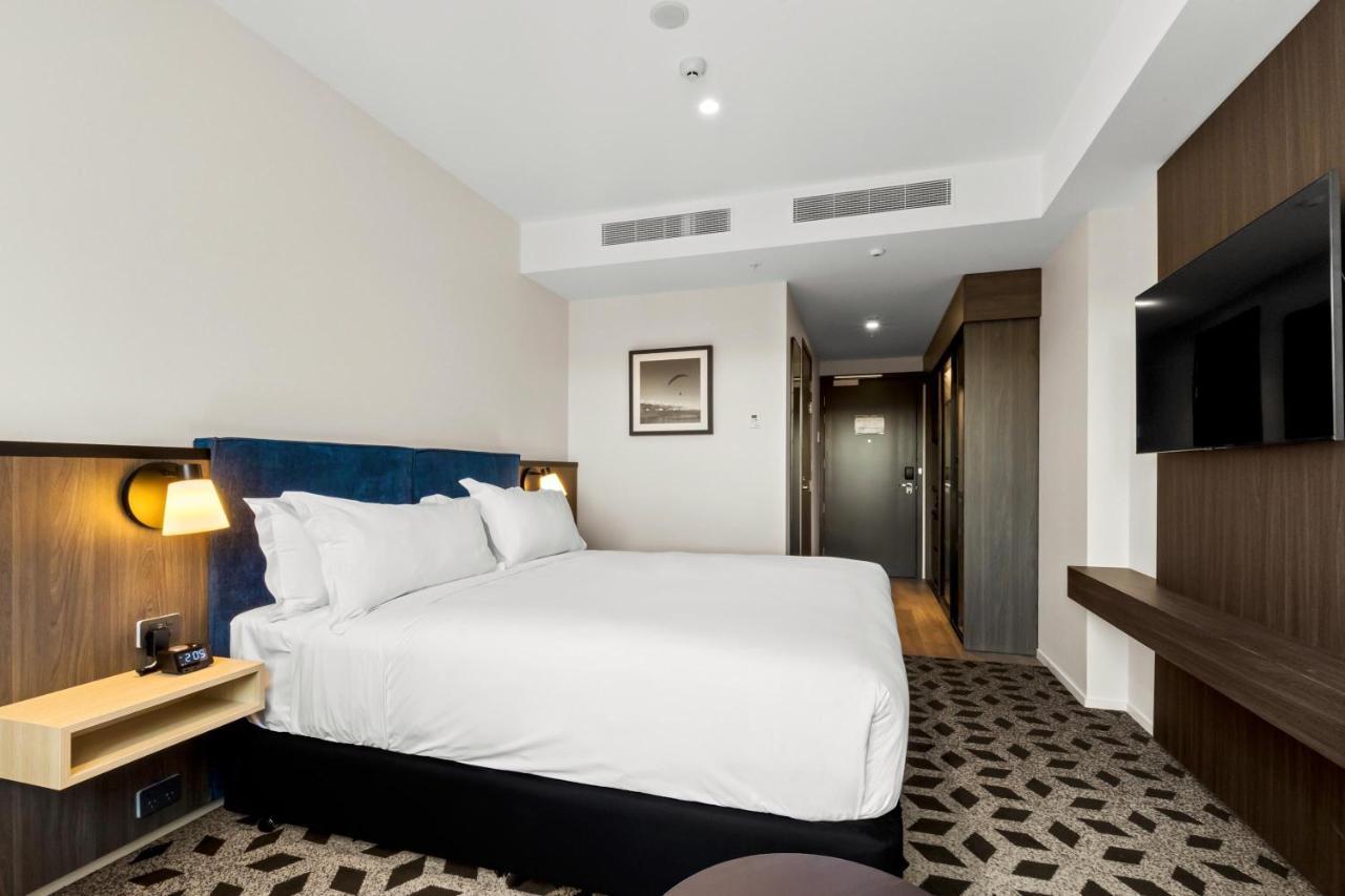 Holiday Inn Queenstown Remarkables Park Exterior foto